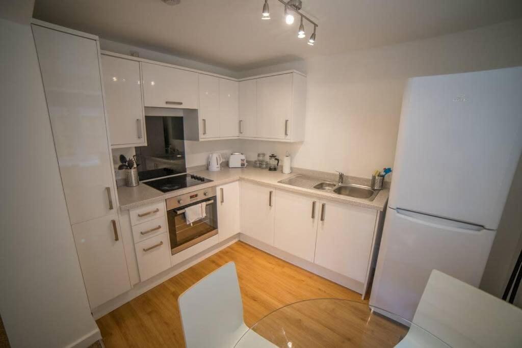 Champion Court Two Bedroom Flat Bristol Eksteriør billede