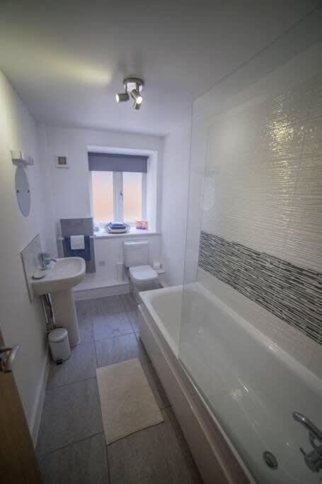 Champion Court Two Bedroom Flat Bristol Eksteriør billede